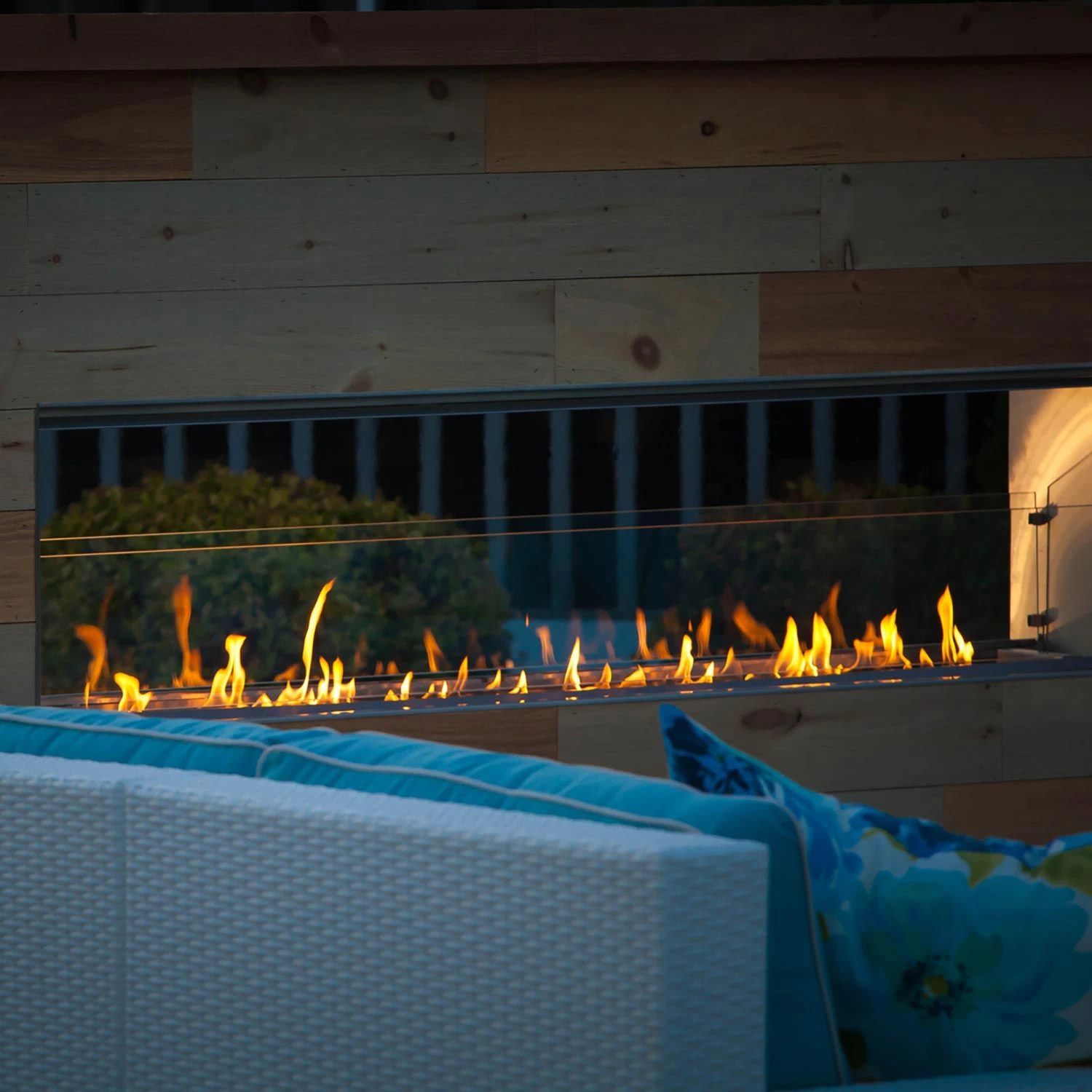 Firegear Kalea Bay Linear See-Through Outdoor Gas Fireplace With LED Lights, 48-Inch 6 Firegear Kalea Bay Linear See-Through Outdoor Gas Fireplace With LED Lights, 48-Inch - Image 4